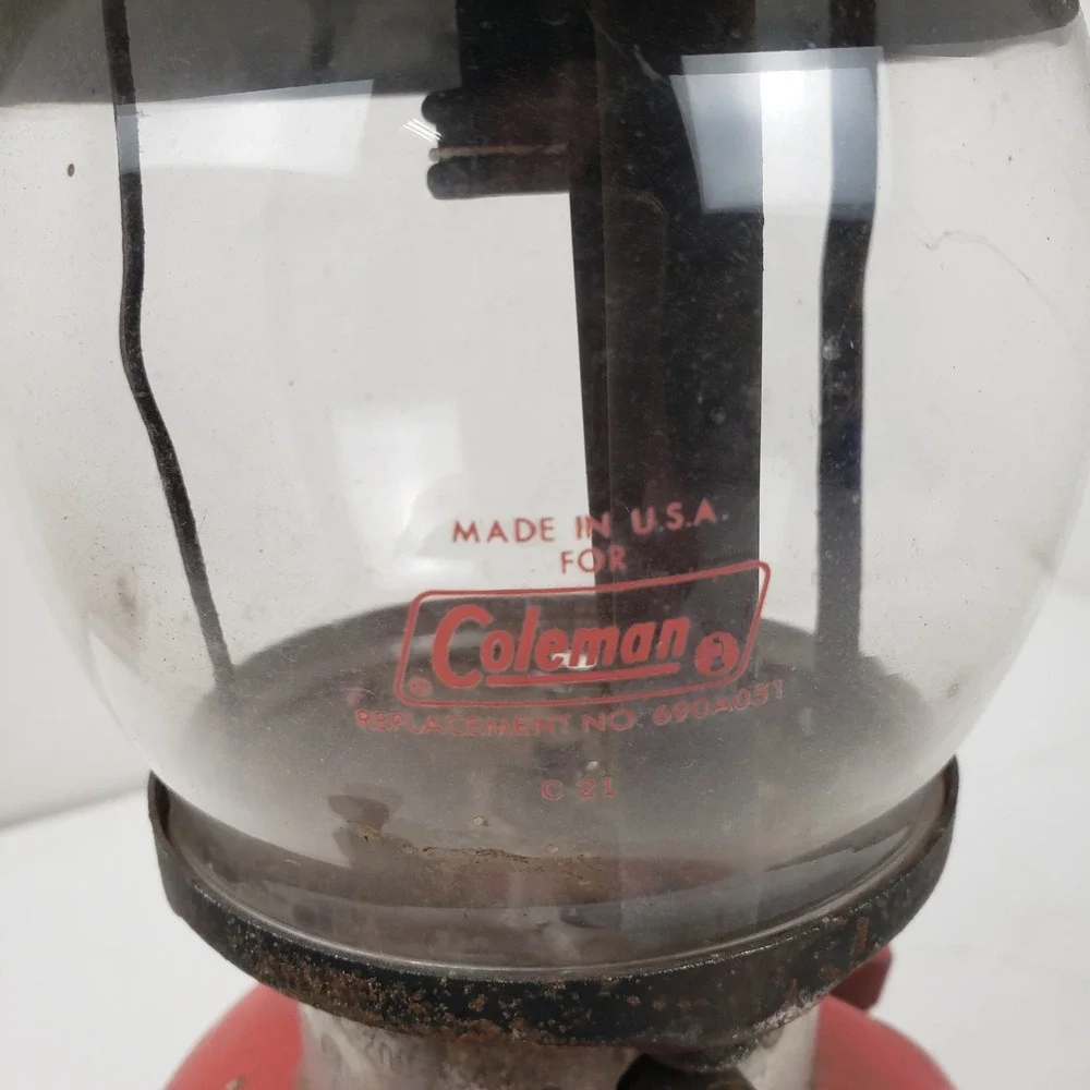 Vintage Coleman 200A Red Lantern Single Mantle Gas Camping Light 10/68
